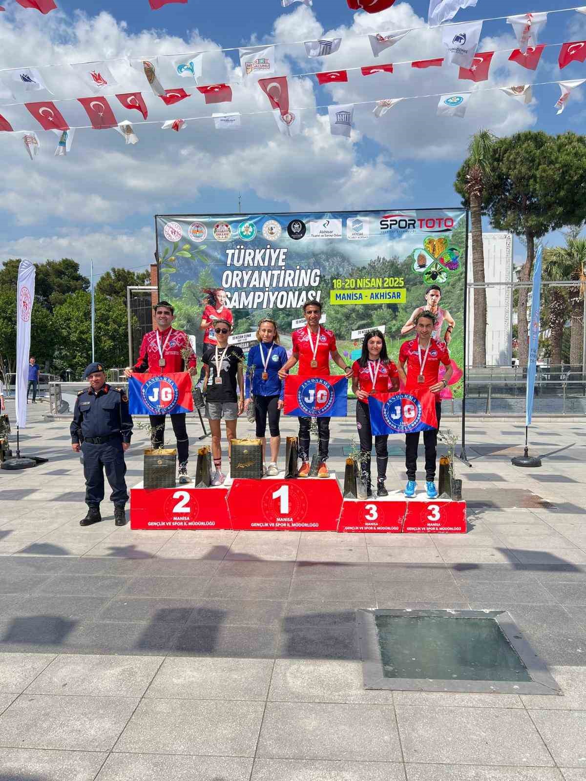 Jandarma G&uuml;c&uuml; Oryantiring Elit Takımı, erkeklerde ve kadınlarda T&uuml;rkiye şampiyonu oldu
