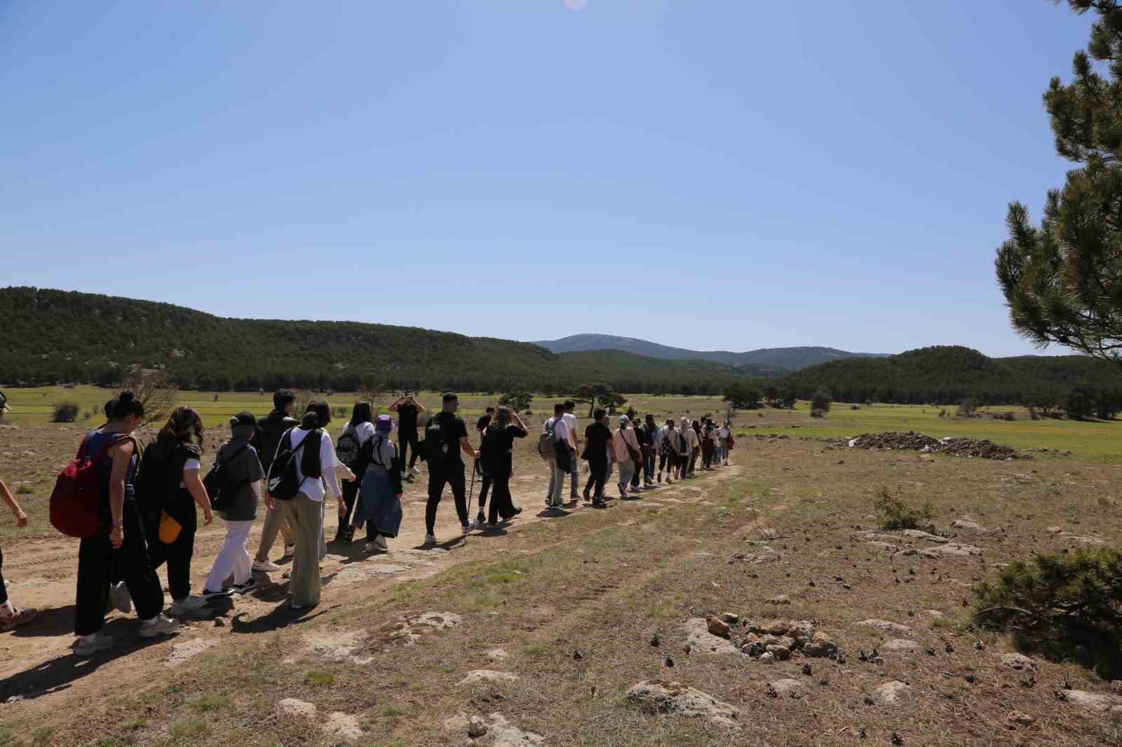 Öğrenciler Frig Vadilerini doyasıya gezdi