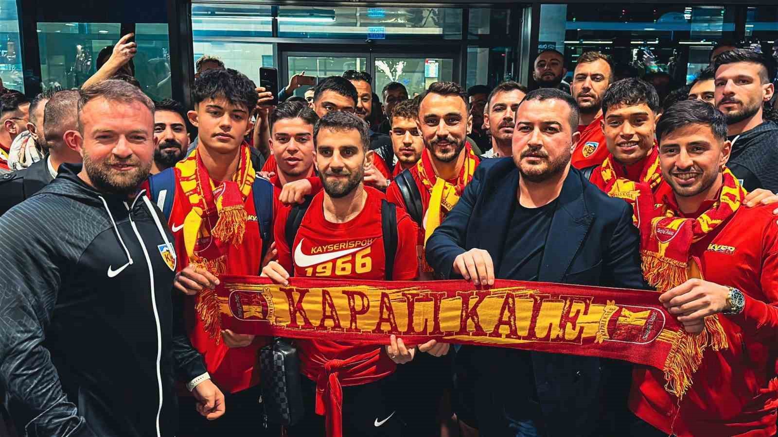 Kayserispor’a coşkulu karşılama