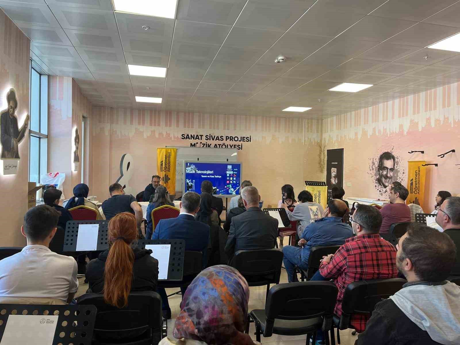 Sivas’ta "Müzik Teknolojileri"  söyleşisi düzenlendi