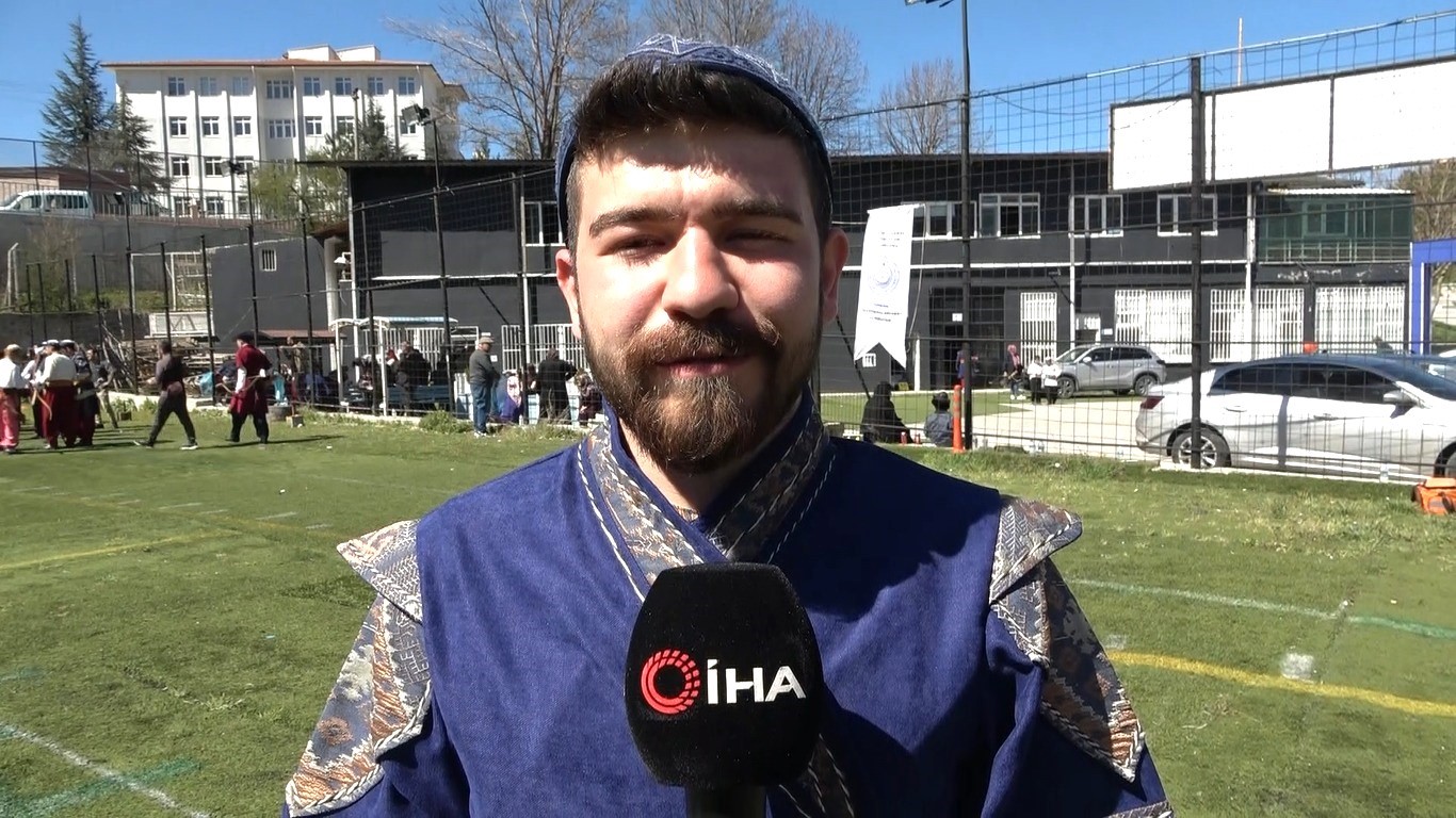 Geleceğin kemankeşleri K&uuml;tahya&rsquo;da yetişiyor
