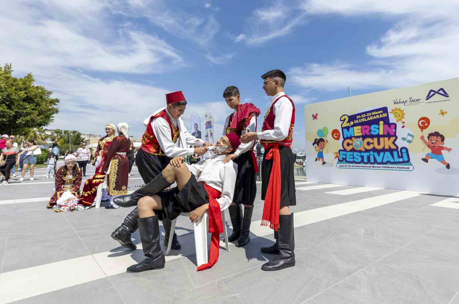 2. Uluslararası Mersin Çocuk Festivali sürüyor
