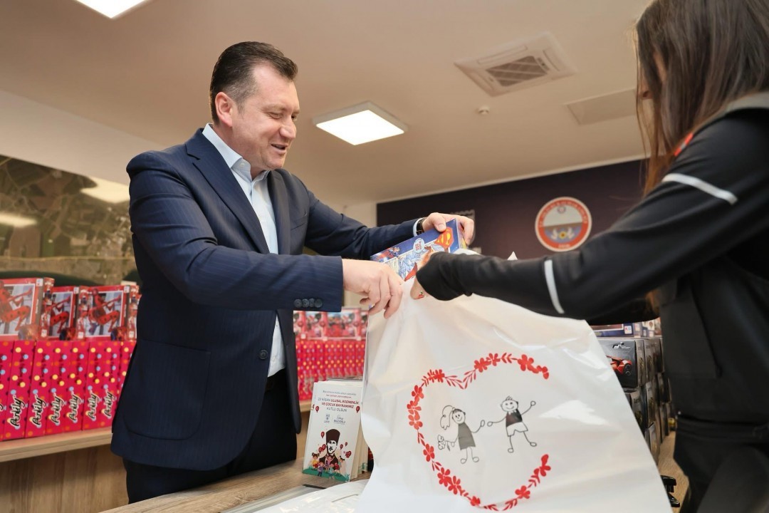 23 Nisan Ulusal Egemenlik ve &Ccedil;ocuk Bayramı&rsquo;nda Hatay&rsquo;daki &ccedil;ocuklar unutulmadı
