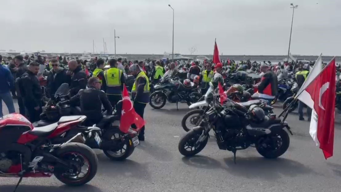 Tekirdağ&rsquo;da 500 motosikletli, turizm rotasında doğayla buluştu
