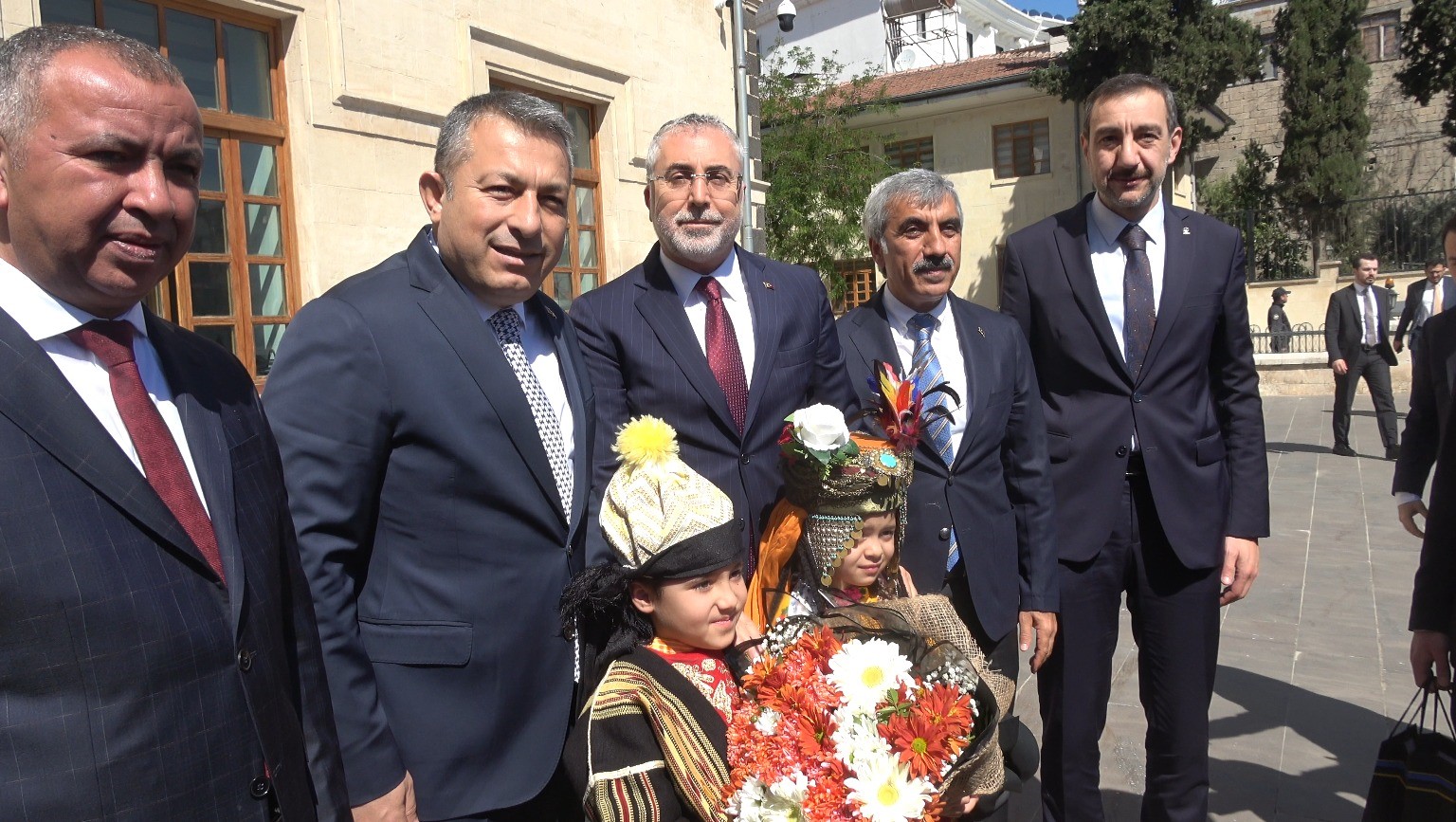 Bakan Işıkhan Kilis’te depremzede kadınların güçlendirilmesi projesi seminerine katılacak