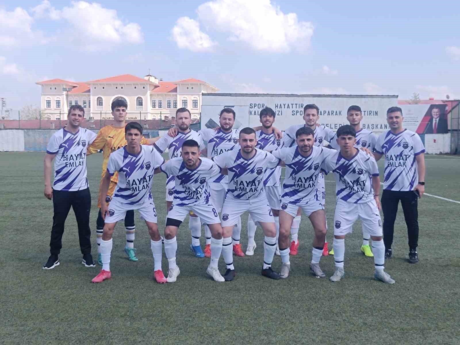 Kınıkspor ma&ccedil;ında trib&uuml;nleri dolduran kadınlara teşekk&uuml;r

