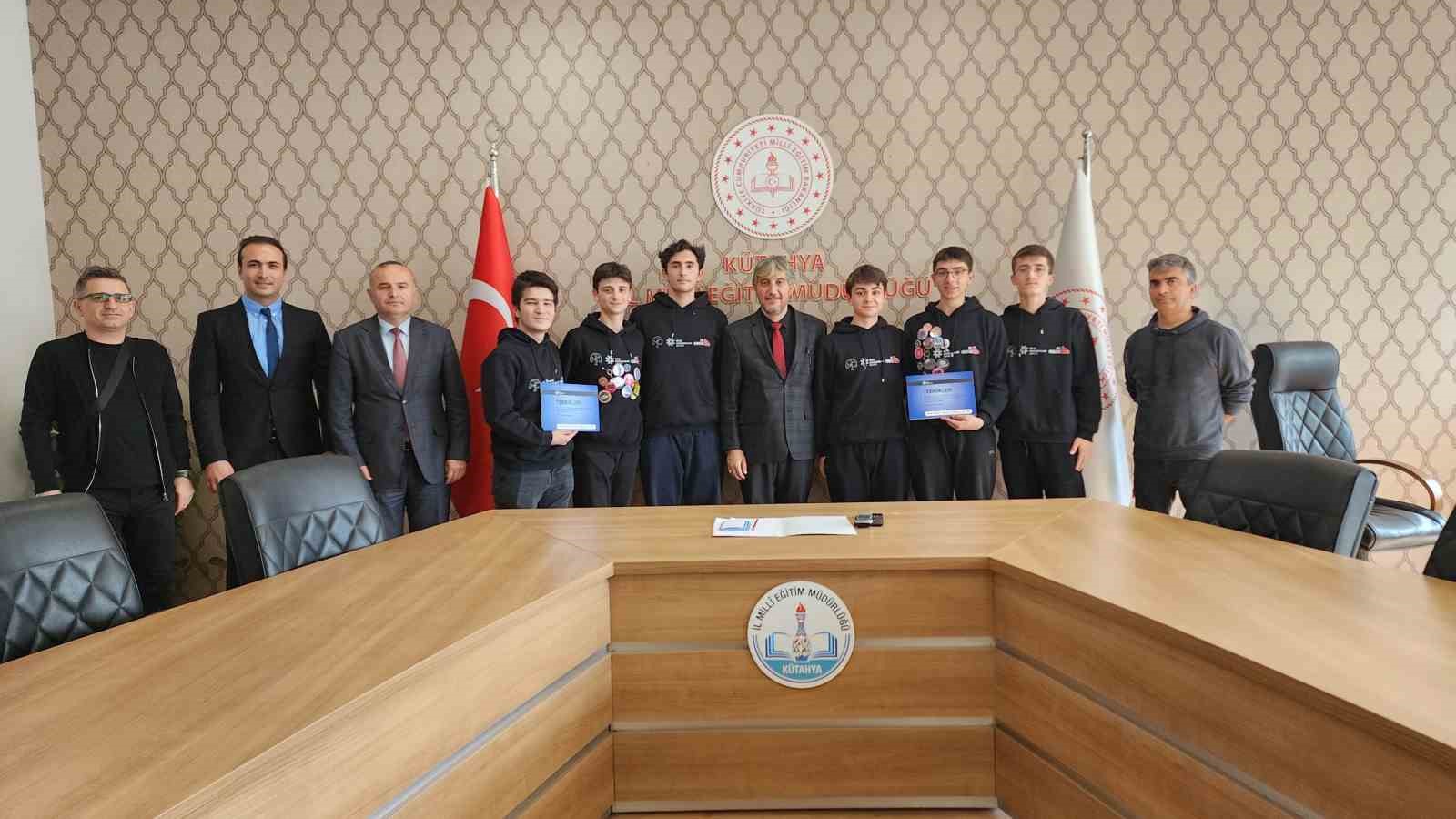 ROBOTAV Takımı’ndan ulusal başarı, ABD’de Türkiye’yi temsil edecekler