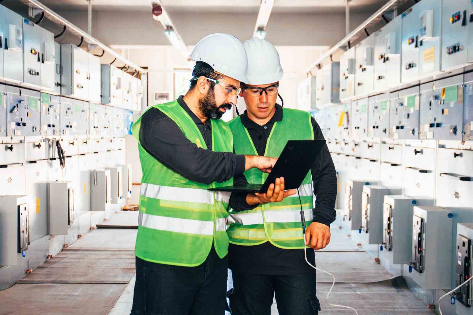 Toroslar EDAŞ bakım ve yatırımları ile geleceğe yatırım yapıyor