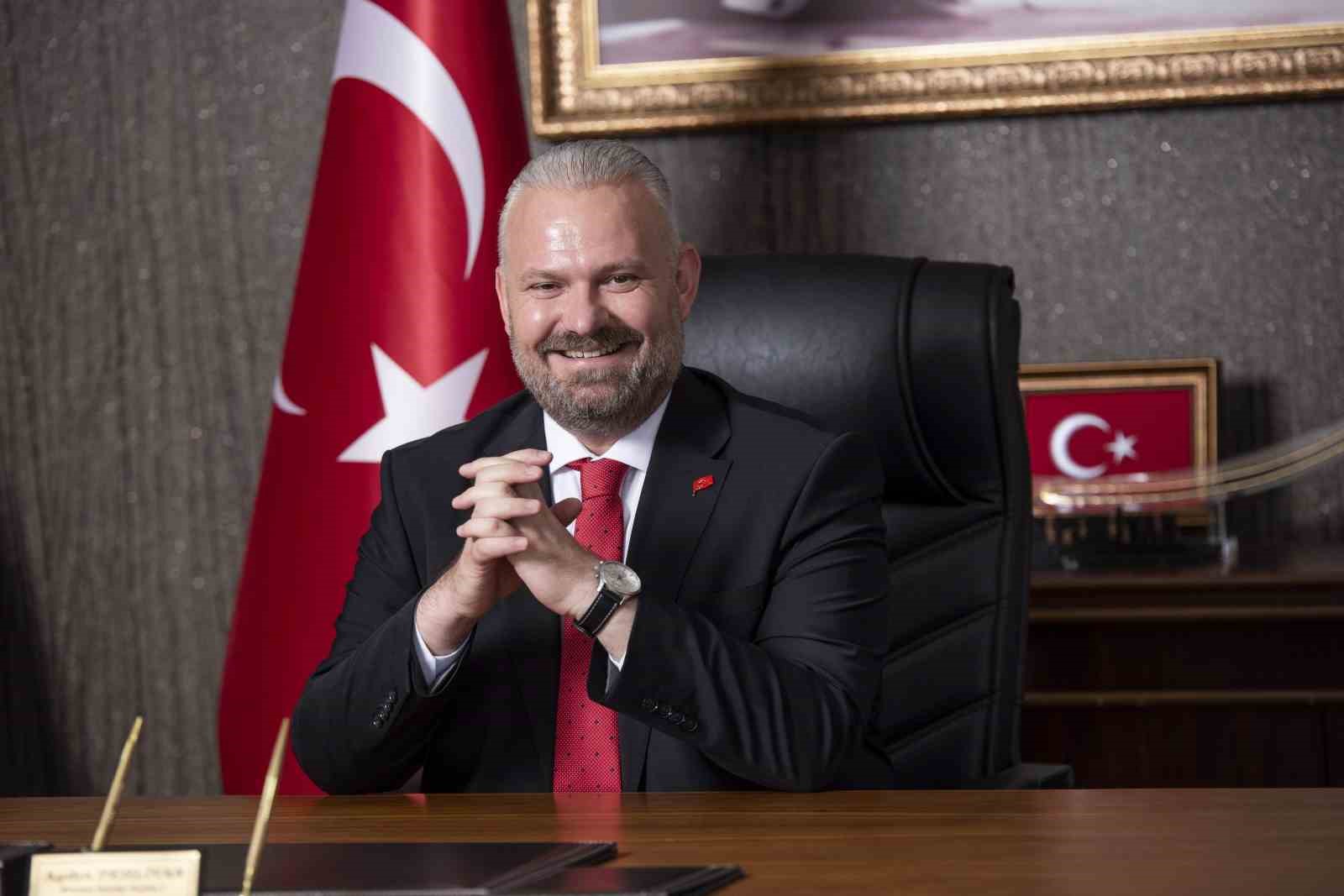 Menemen’e bir kapalı pazar yeri daha kazandırıldı