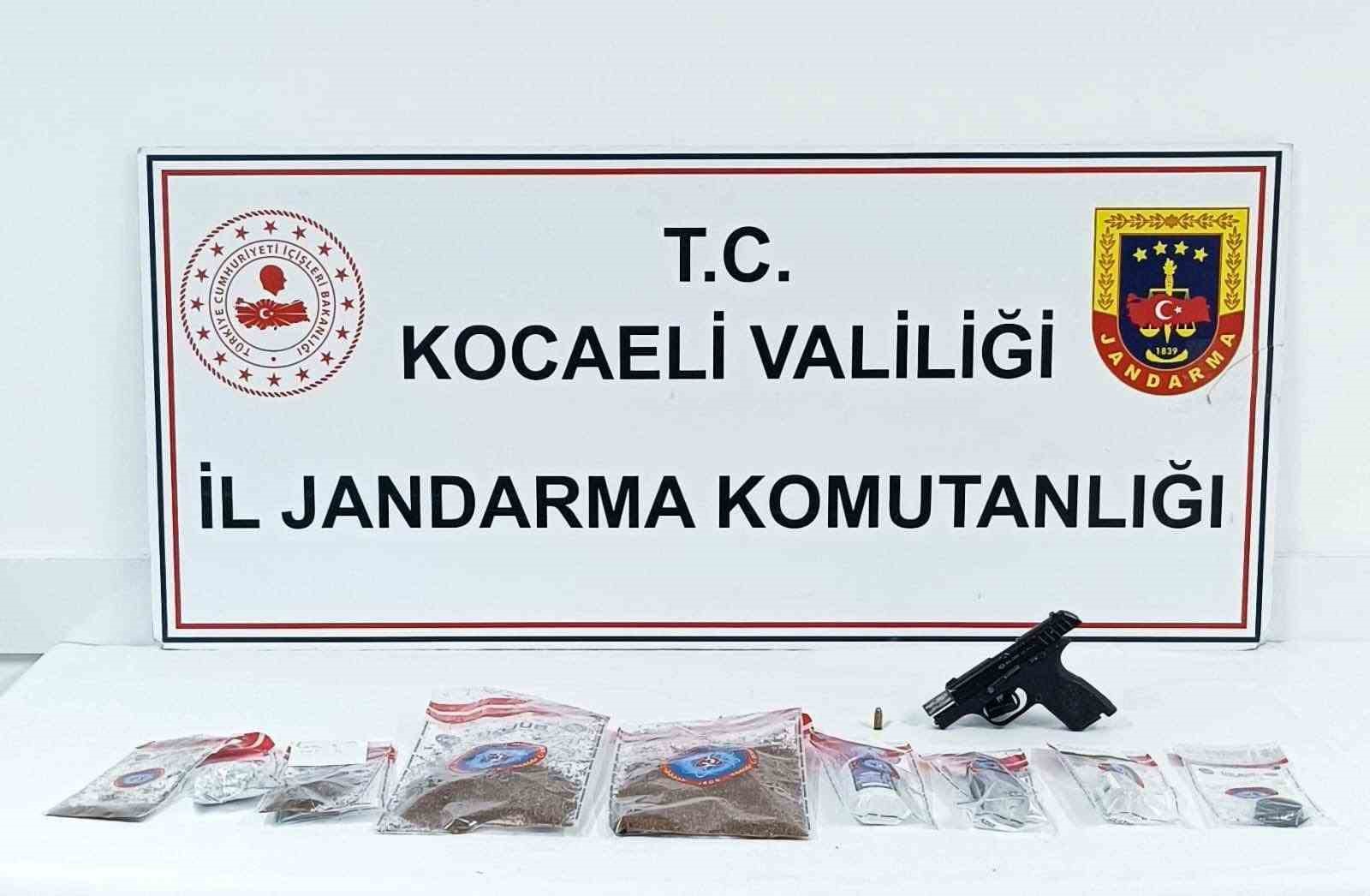 Kocaeli’de 1 kilo bonzai ele geçirildi