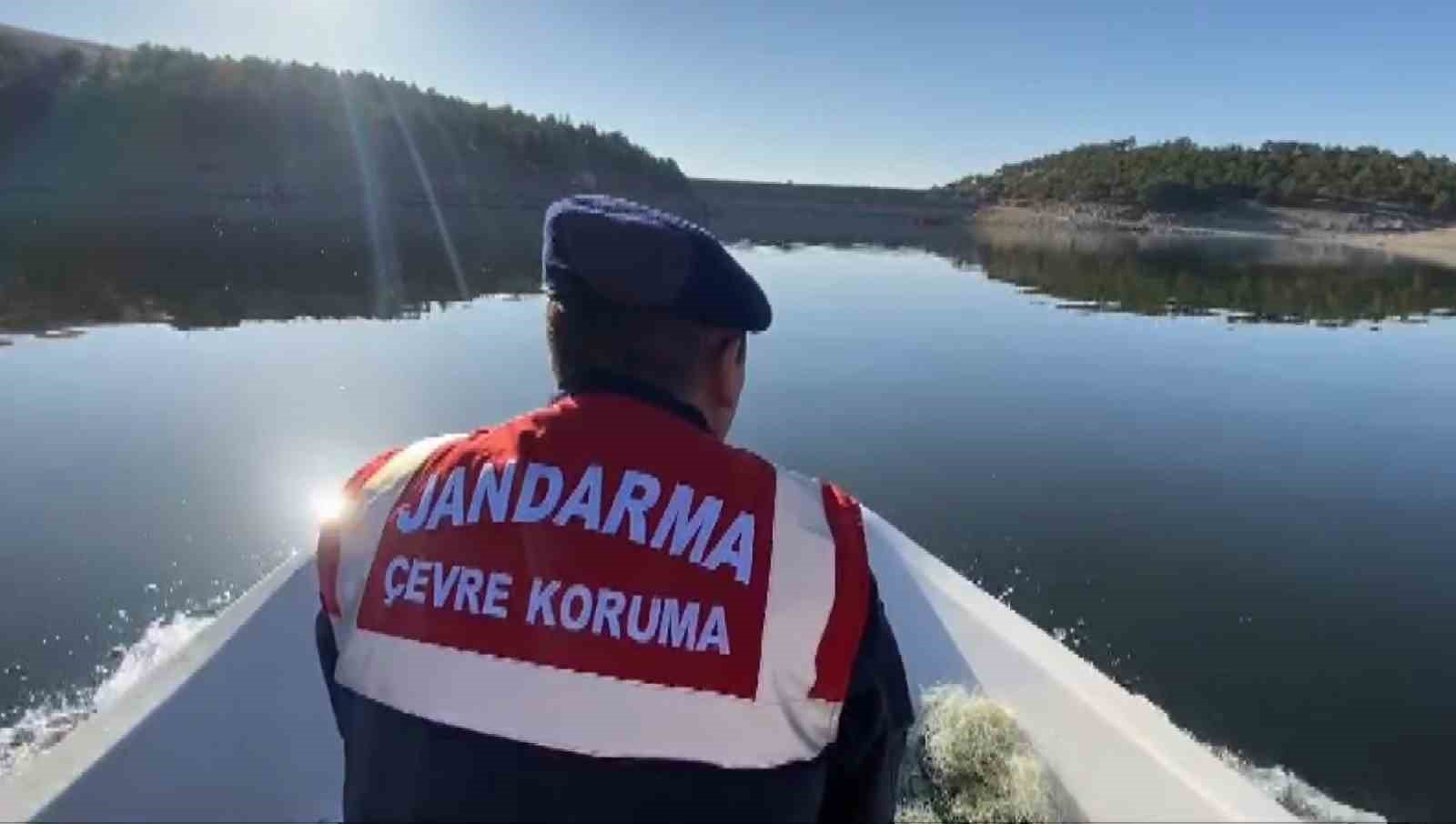 Kaçak avcılara barajda operasyon: 3 şahsa 113 bin lira ceza