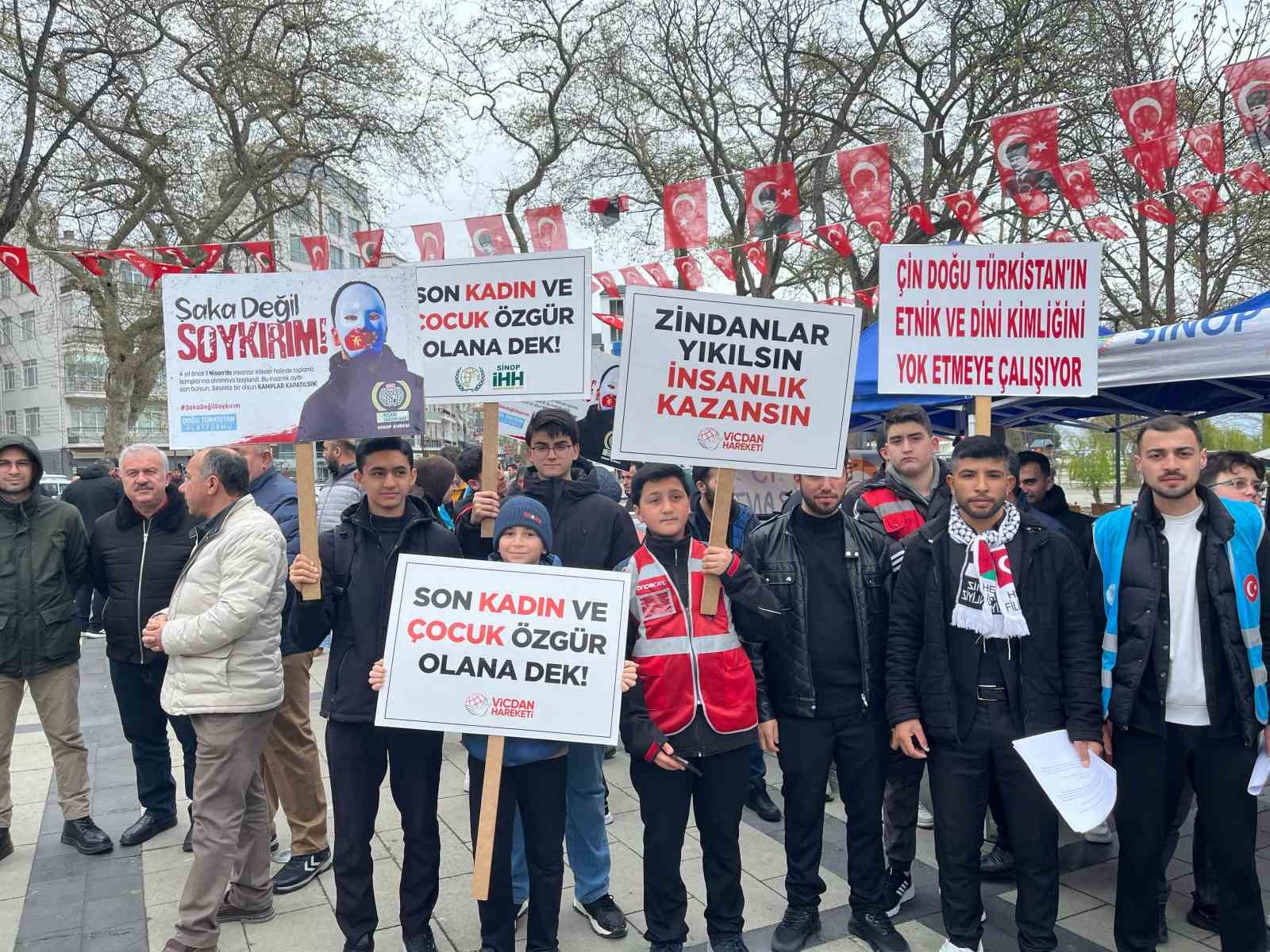Sinop’ta "Gazze Ölüyor Ayağa Kalk" programı
