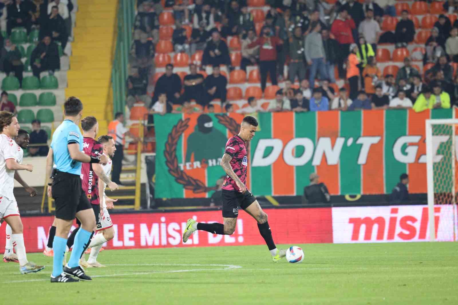 Trendyol Süper Lig: Alanyaspor: 1 - Samsunspor: 0 (Maç Sonucu)
