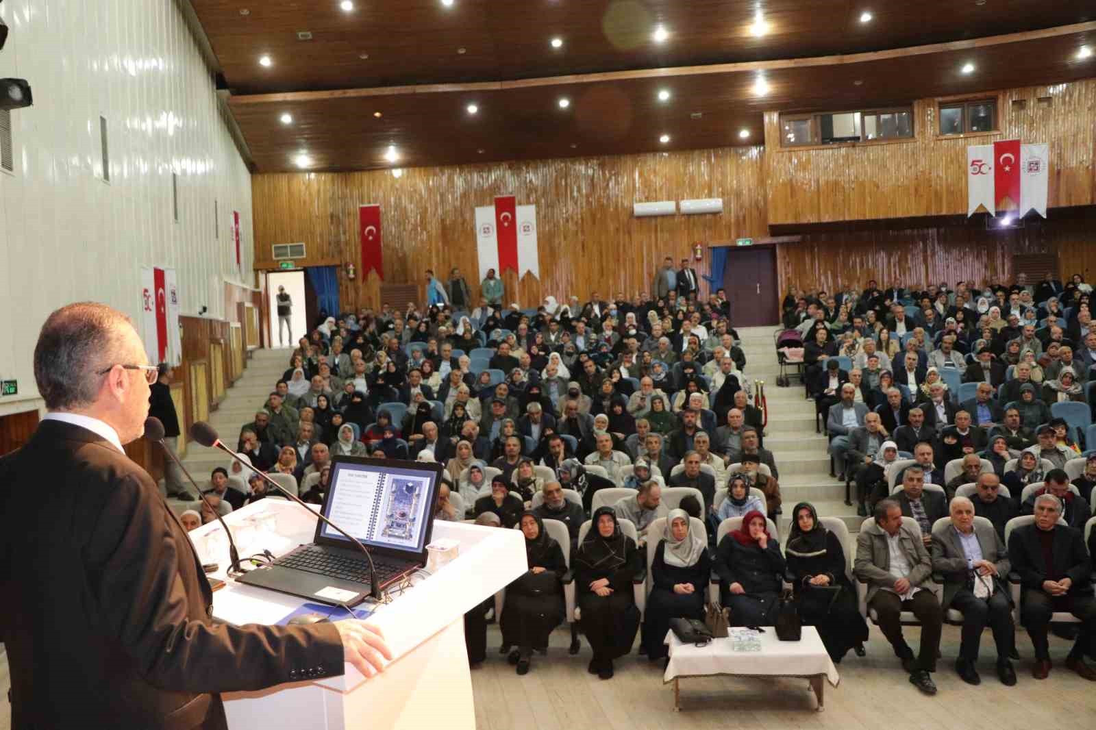Elazığ’dan kutsal topraklara bu yıl 817 hacı adayı gidecek