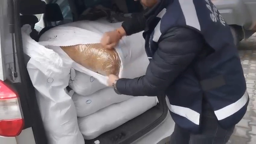 Samsun’da 240 kilo kaçak tütün ele geçirildi