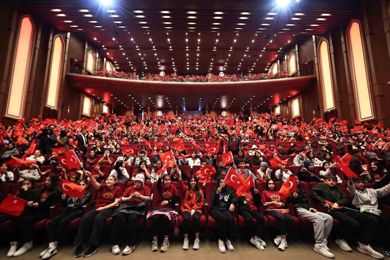 Şahinbey’de ilk kafile Çanakkale’ye uğurlandı