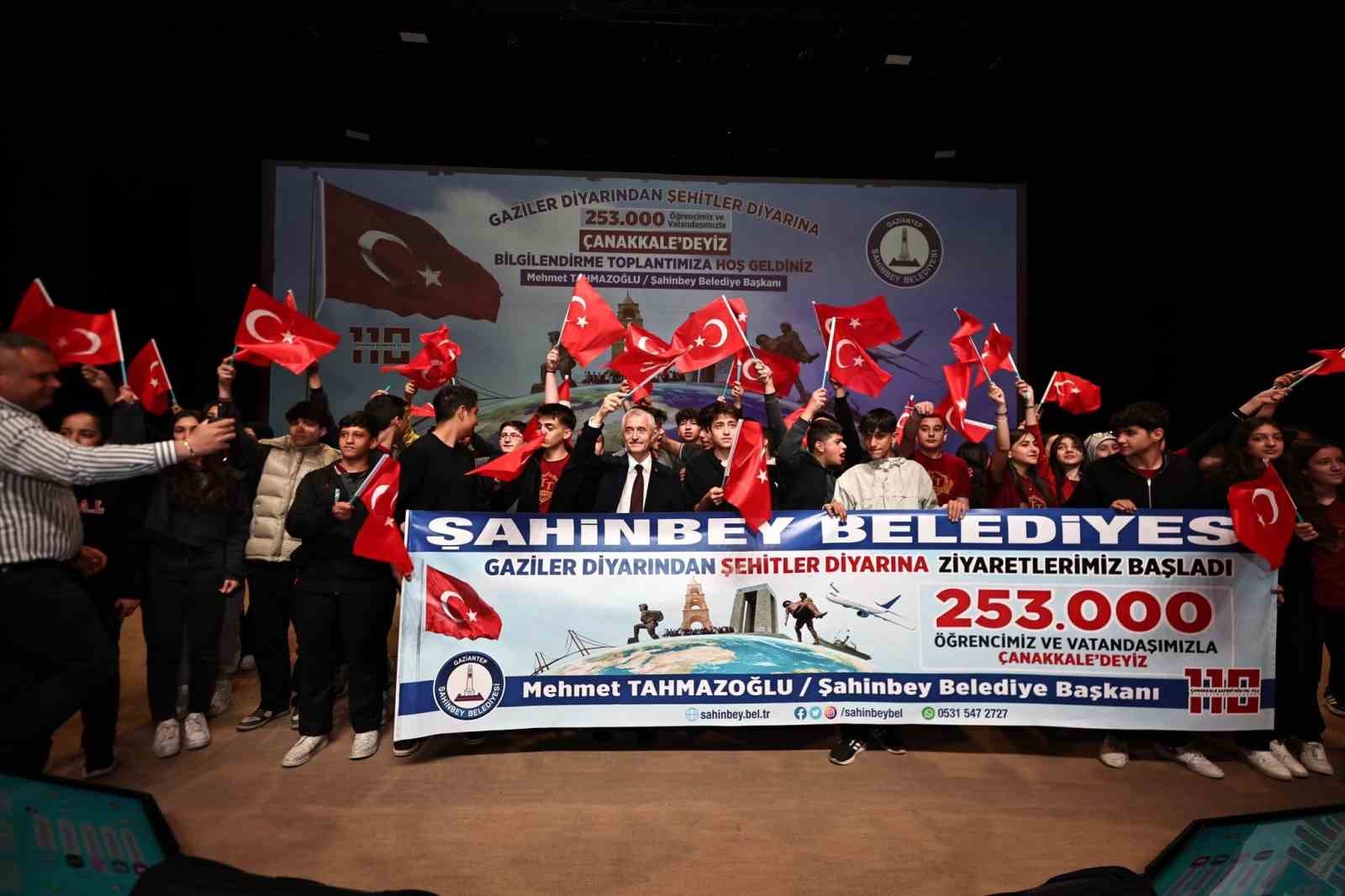 Şahinbey’de ilk kafile Çanakkale’ye uğurlandı