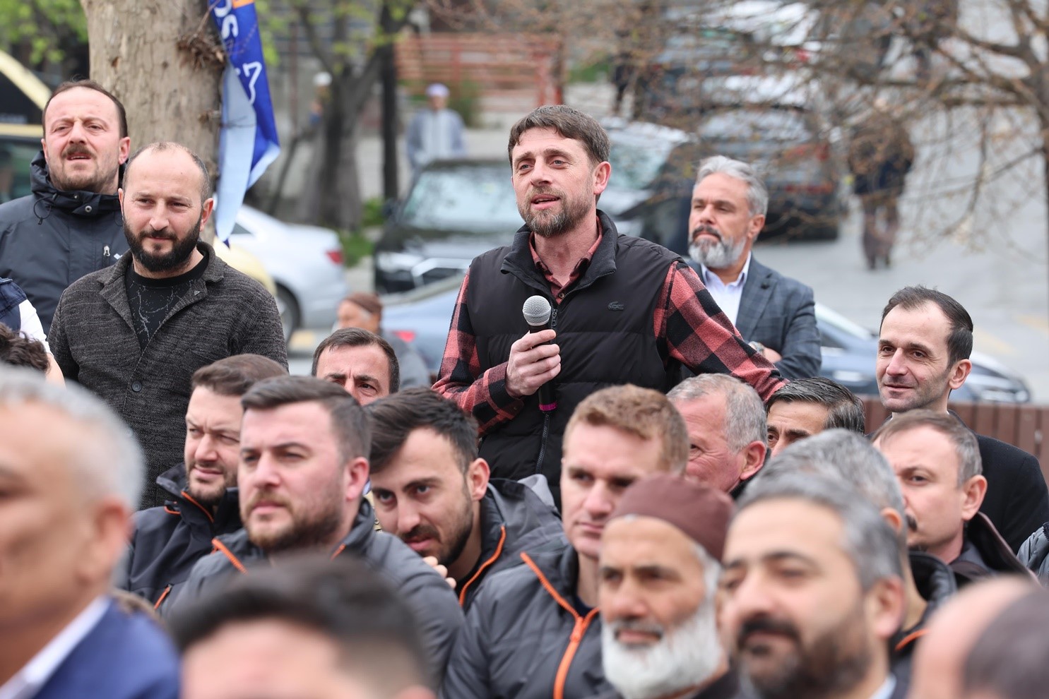 Başkan Dursun, vatandaşların sorularını yanıtladı