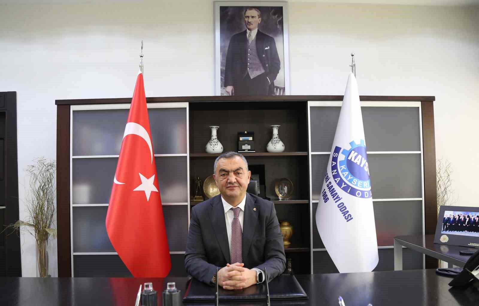 Başkan Büyüksimitci: "23 Nisan, Türk tarihinin en önemli dönüm noktalarından birini oluşturmaktadır"