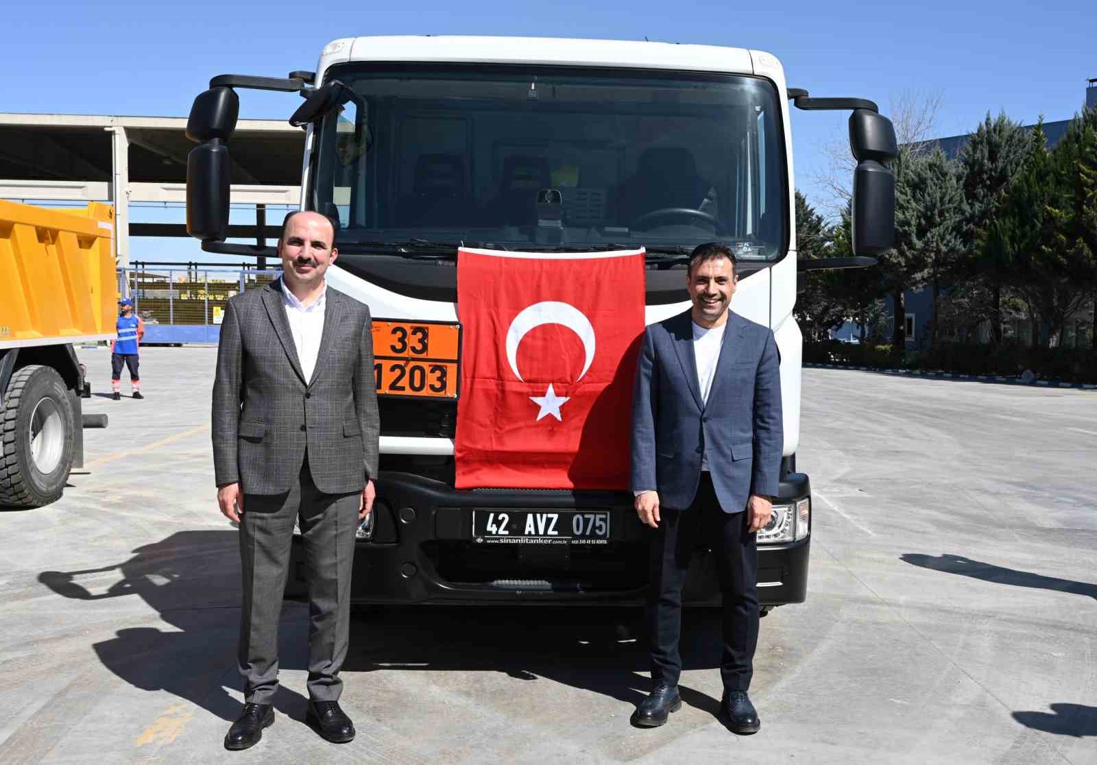 Başkan Altay: "100 milyon lira bedelle KOSKİ’ye 24 yeni iş makinesi daha kazandırdık"
