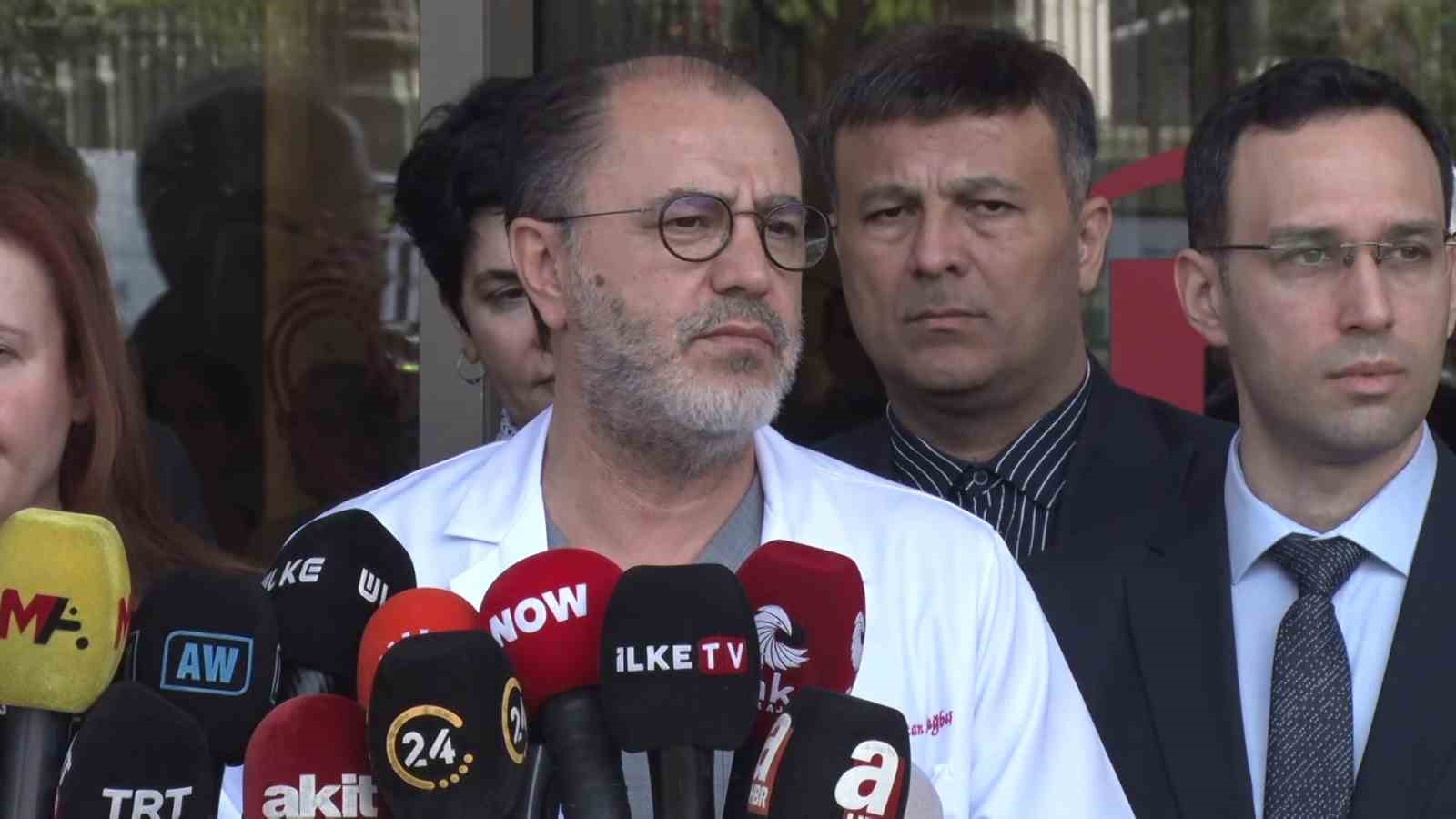 Sırrı Süreyya Önder’i ameliyat eden Prof. Dr. Sağbaş: "Sağ kalp kısmen kasılmaya başladı"