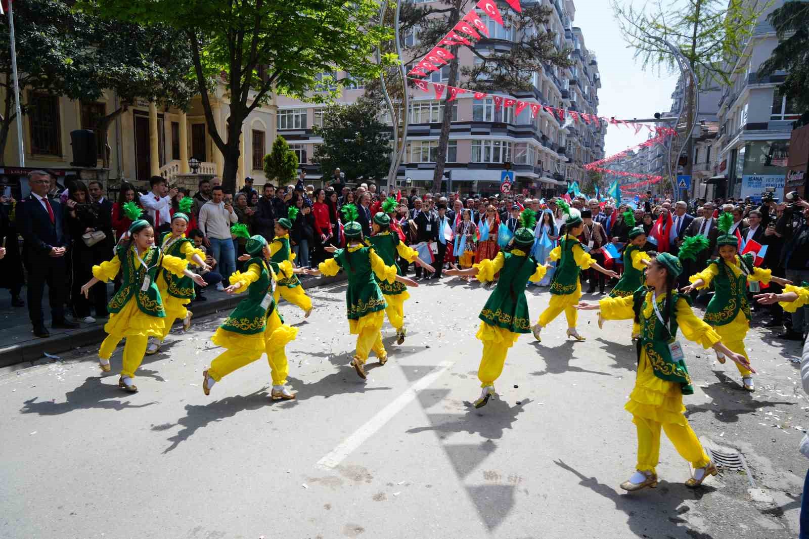 Türk Dünyası Çocuk Festivali başladı