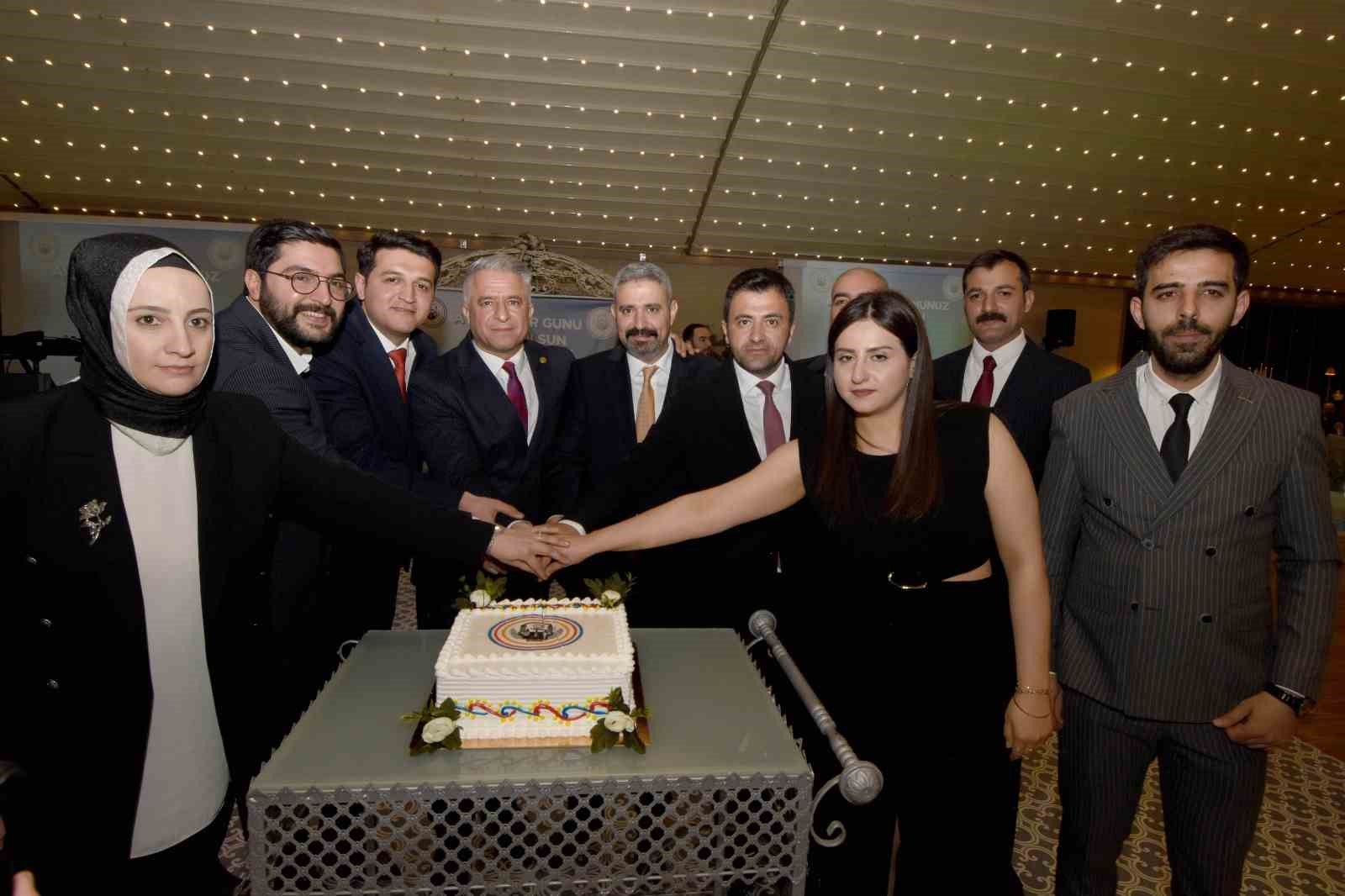 Erzurum Barosu’ndan ’Avukatlar Günü’ne coşkulu kutlama