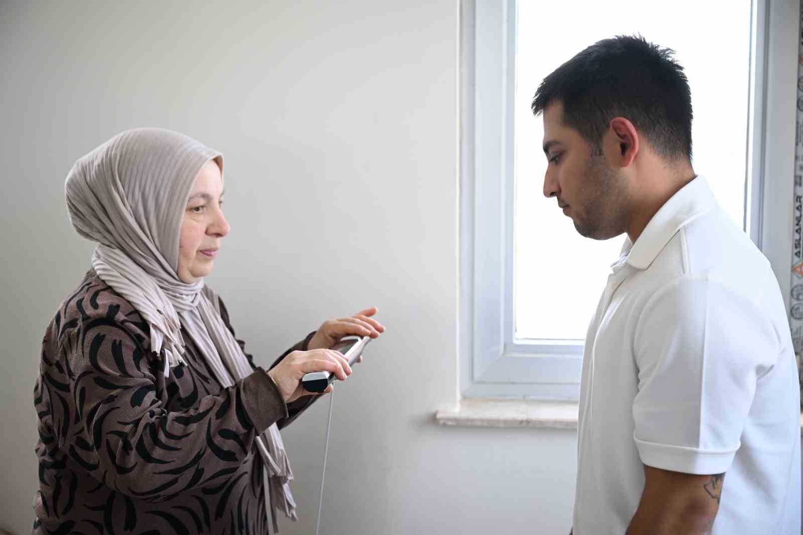 B&uuml;y&uuml;kşehir Belediyesi Sağlıklı Beslenme ve Diyet Birimi Kuşadası&rsquo;nda da hizmete başladı
