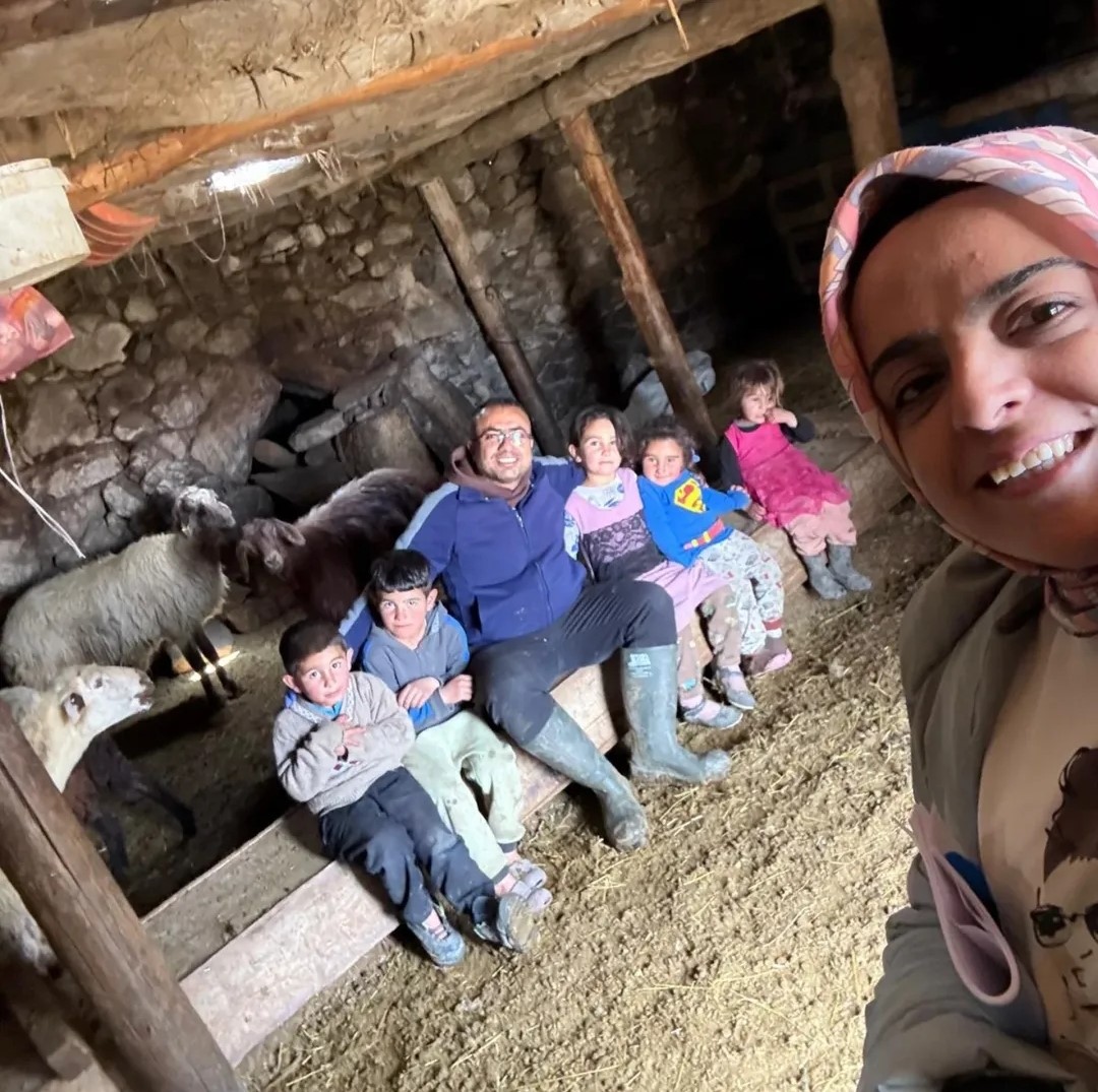 Diyadin’de büyükbaş hayvanlar için aşılama ve küpeleme seferberliği