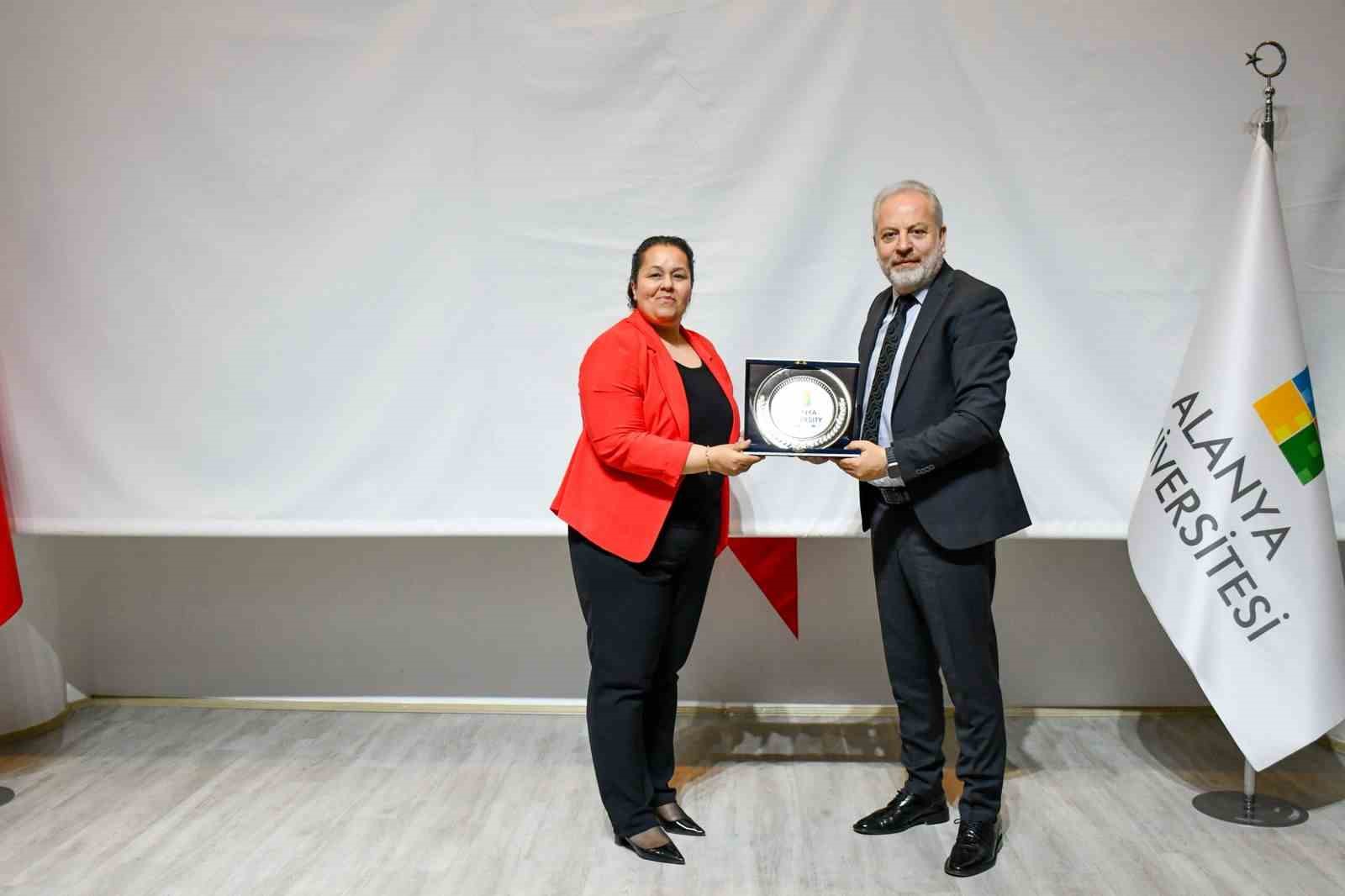 Alanya Üniversitesi’nde "Doğanın İzinde" zirvesi