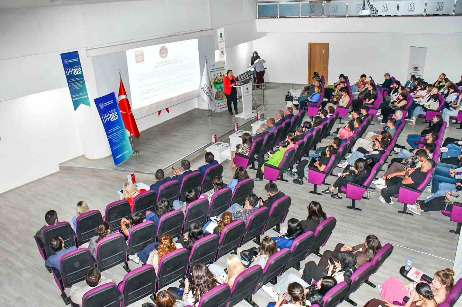 Alanya Üniversitesi’nde "Doğanın İzinde" zirvesi