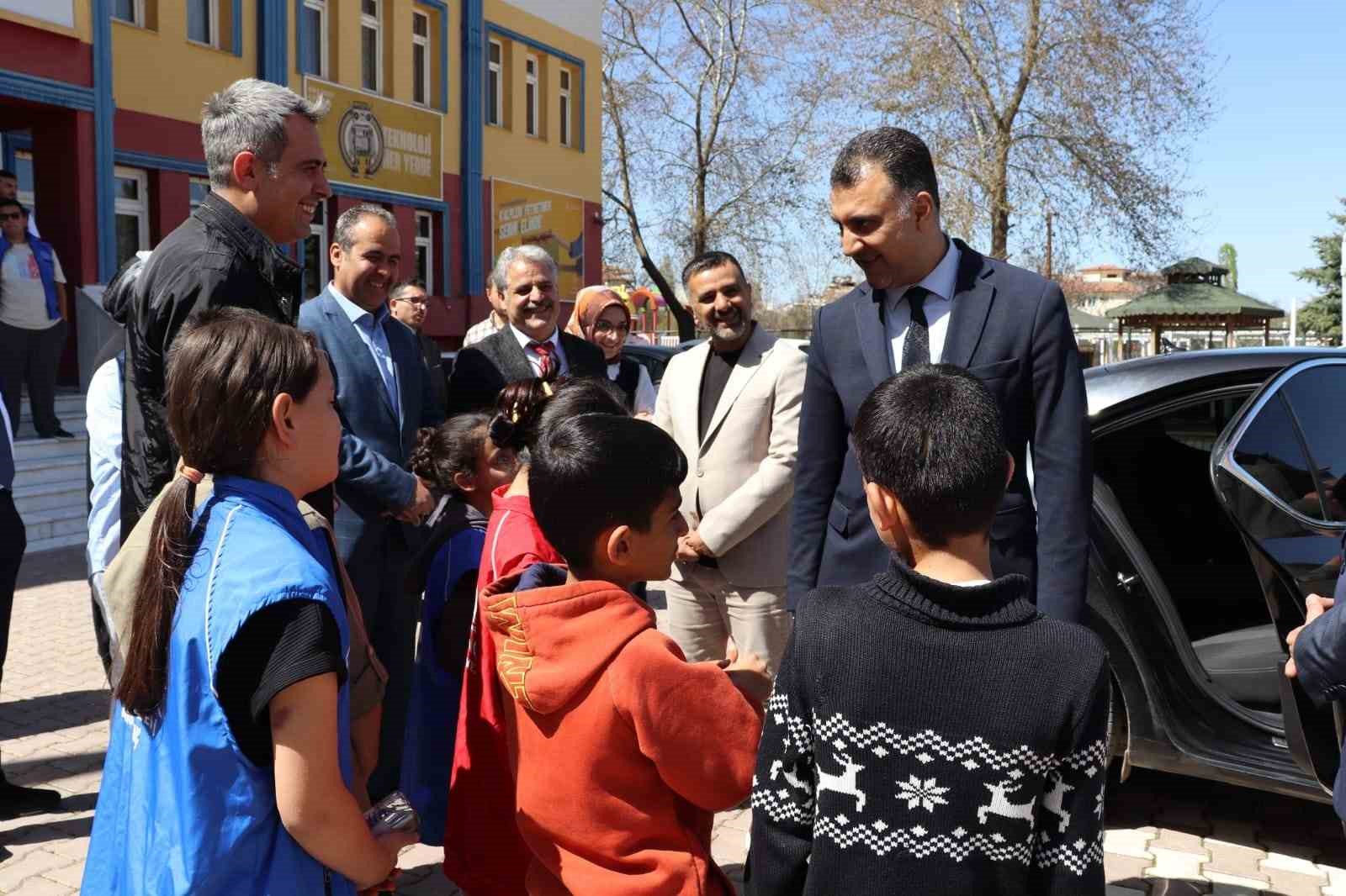 Malatya&rsquo;da depremin psikolojik ve sosyolojik etkileri siliniyor
