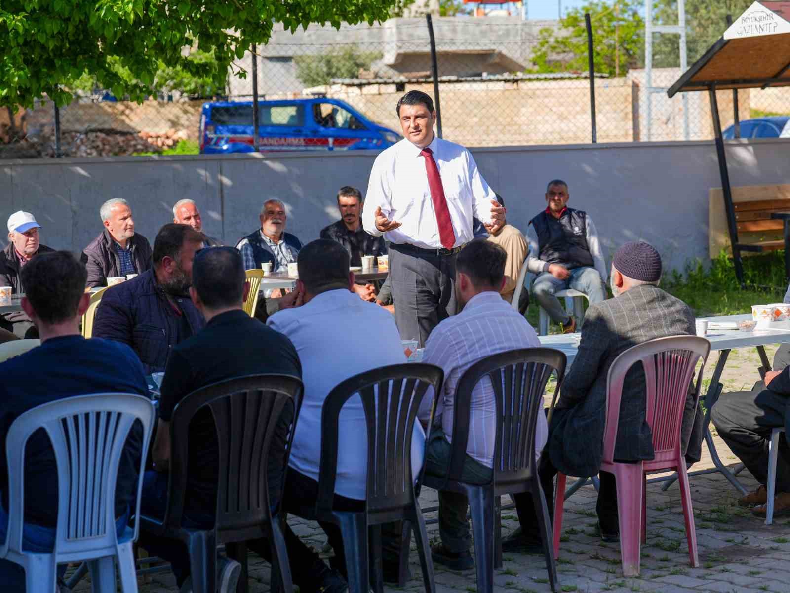 Yılmaz, bir günde 4 mahalle ziyaret etti