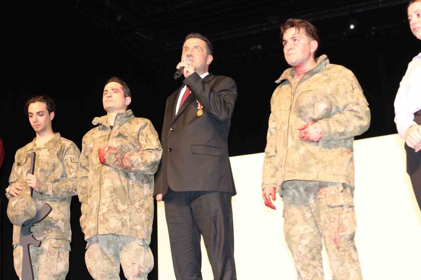 Gazi Yalçın Yedek’in hayatı tiyatroya uyarlandı