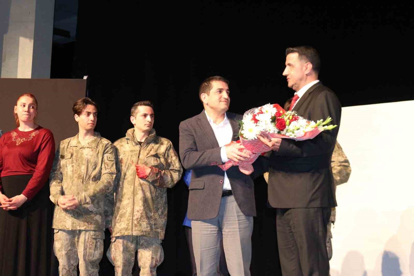 Gazi Yal&ccedil;ın Yedek&rsquo;in hayatı tiyatroya uyarlandı
