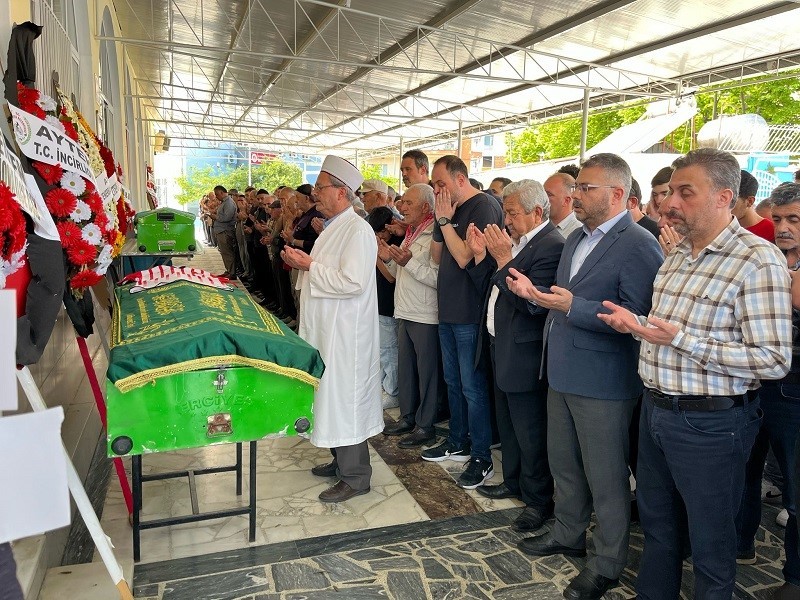 Aydınlı eski futbolcu Ertin son yolculuğuna uğurlandı
