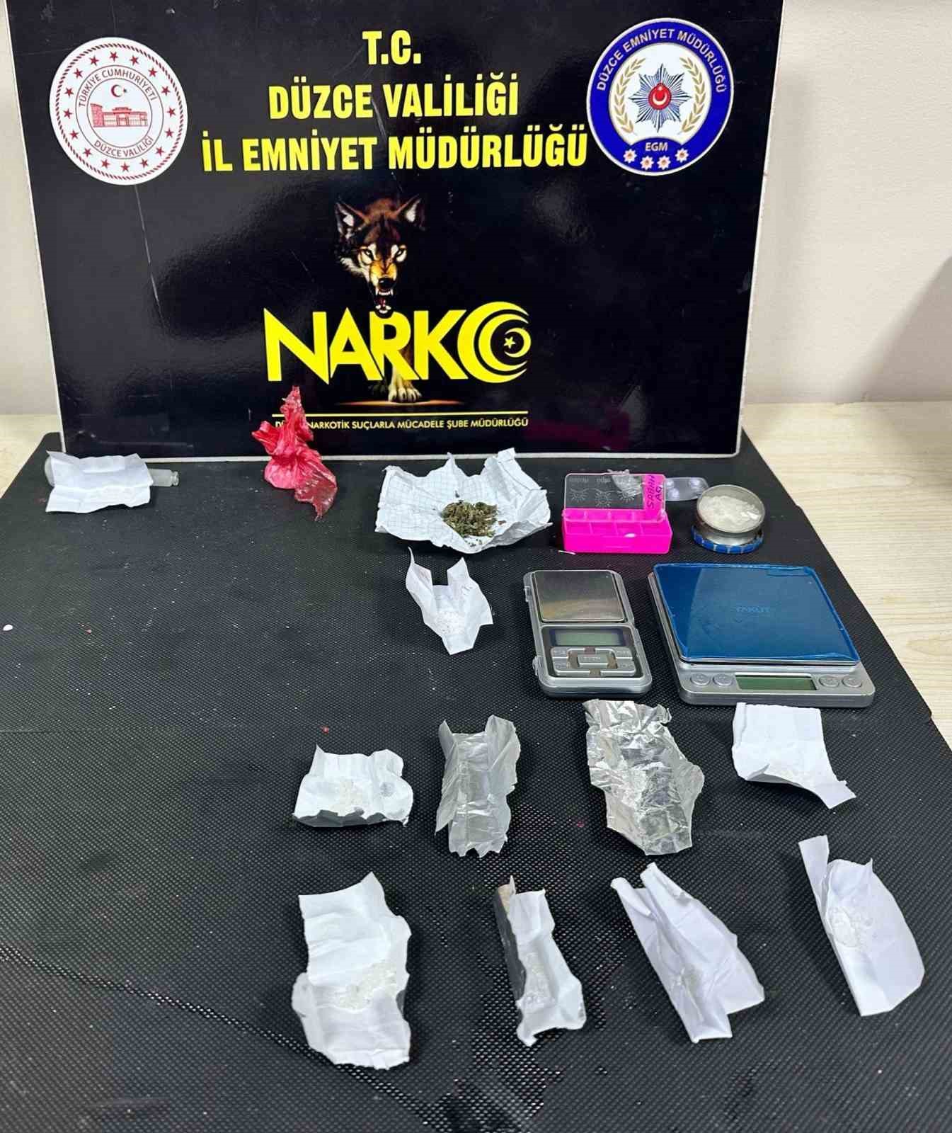 Düzce’de uyuşturucudan 53 kişi hakkında işlem yapıldı