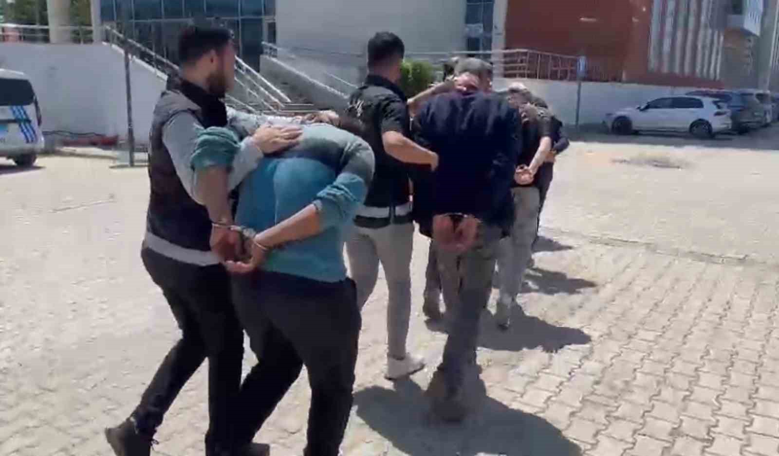 İskenderun&rsquo;da aranan 5 kişi yakalandı
