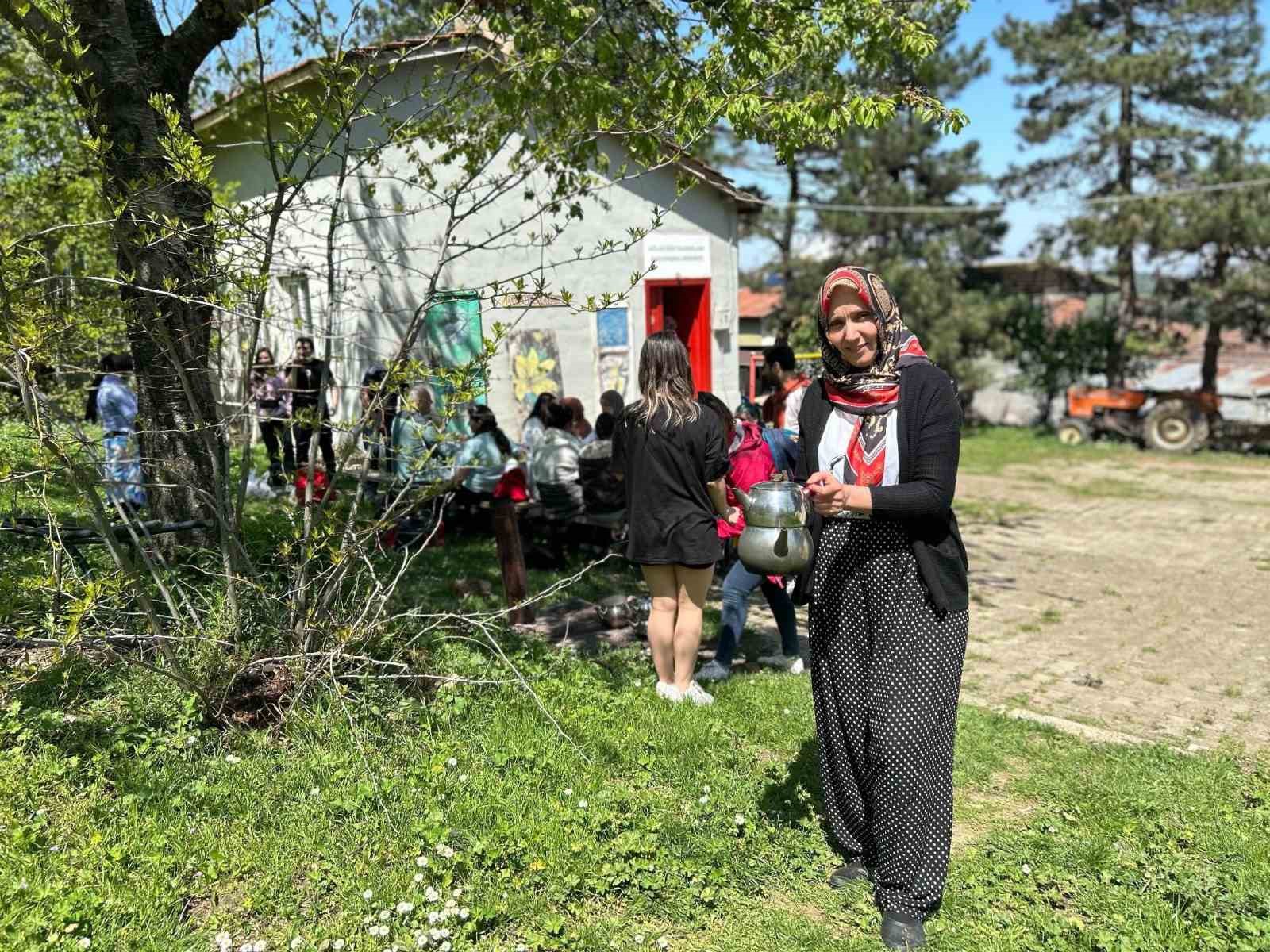 Mysia Yolları&rsquo;nda baharın tadını &ccedil;ıkardılar
