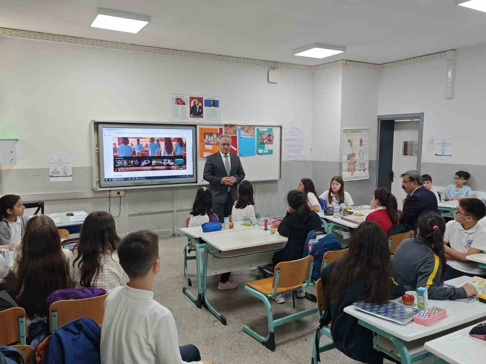 Bursa’da tüm okullarda aynı anda sağlıklı beslenme dersi işlendi