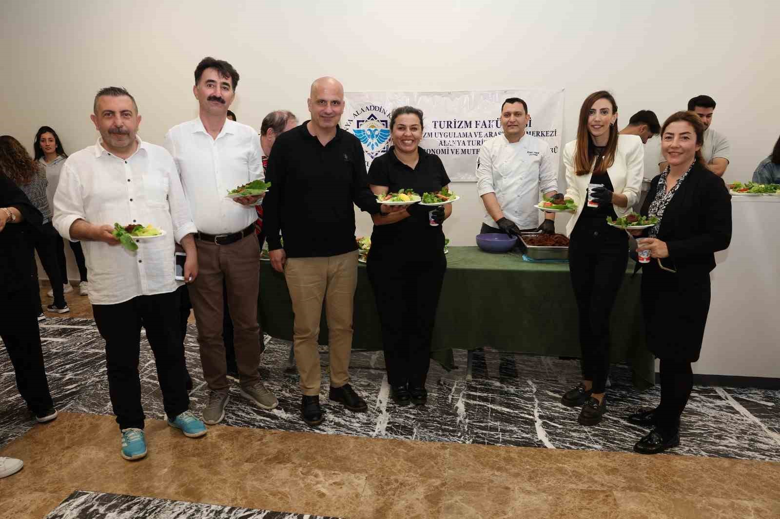 ALKÜ’de turizm haftası dolu dolu geçti