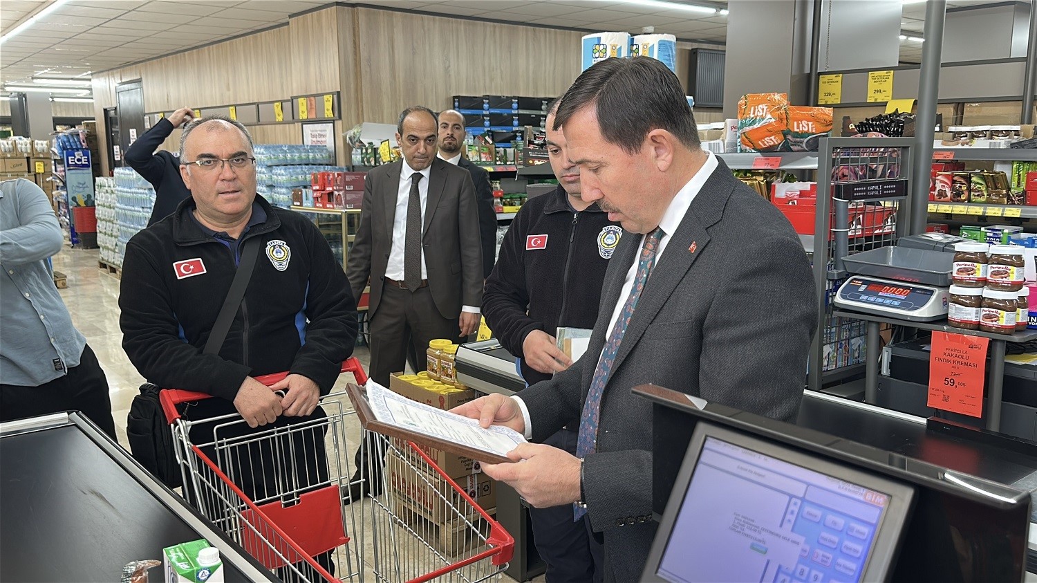 Başkan Hasan Kılca zabıta ekipleriyle denetime çıktı
