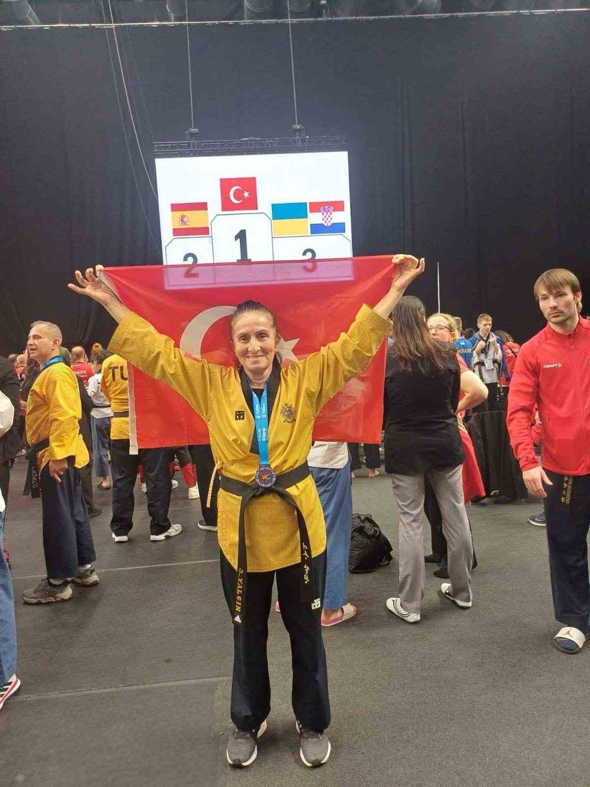 ’Süper Babaanne’ tekvandoda Avrupa üçüncüsü oldu