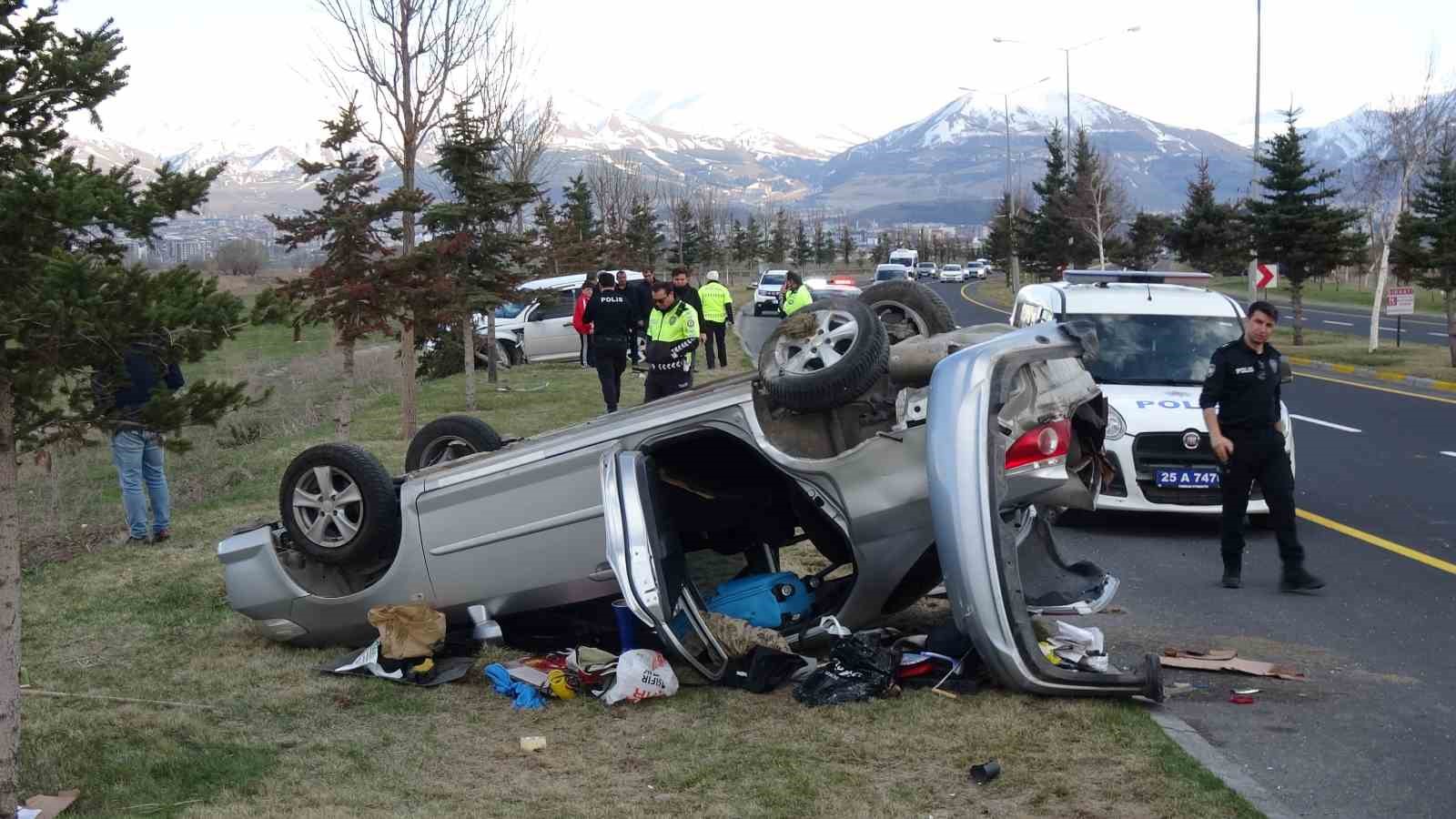 Erzurum’da ters yöne giren cip otomobille çarpıştı: 2 yaralı