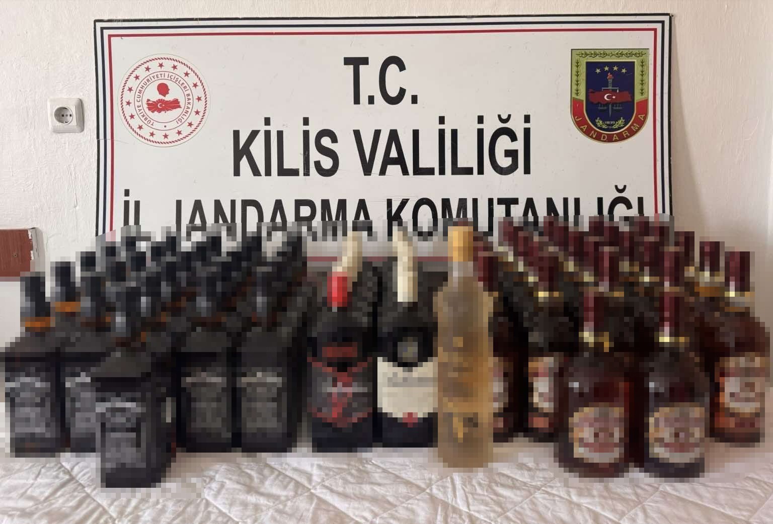 Kilis’te 68 şişe gümrük kaçağı alkol ele geçirildi: 1 gözaltı