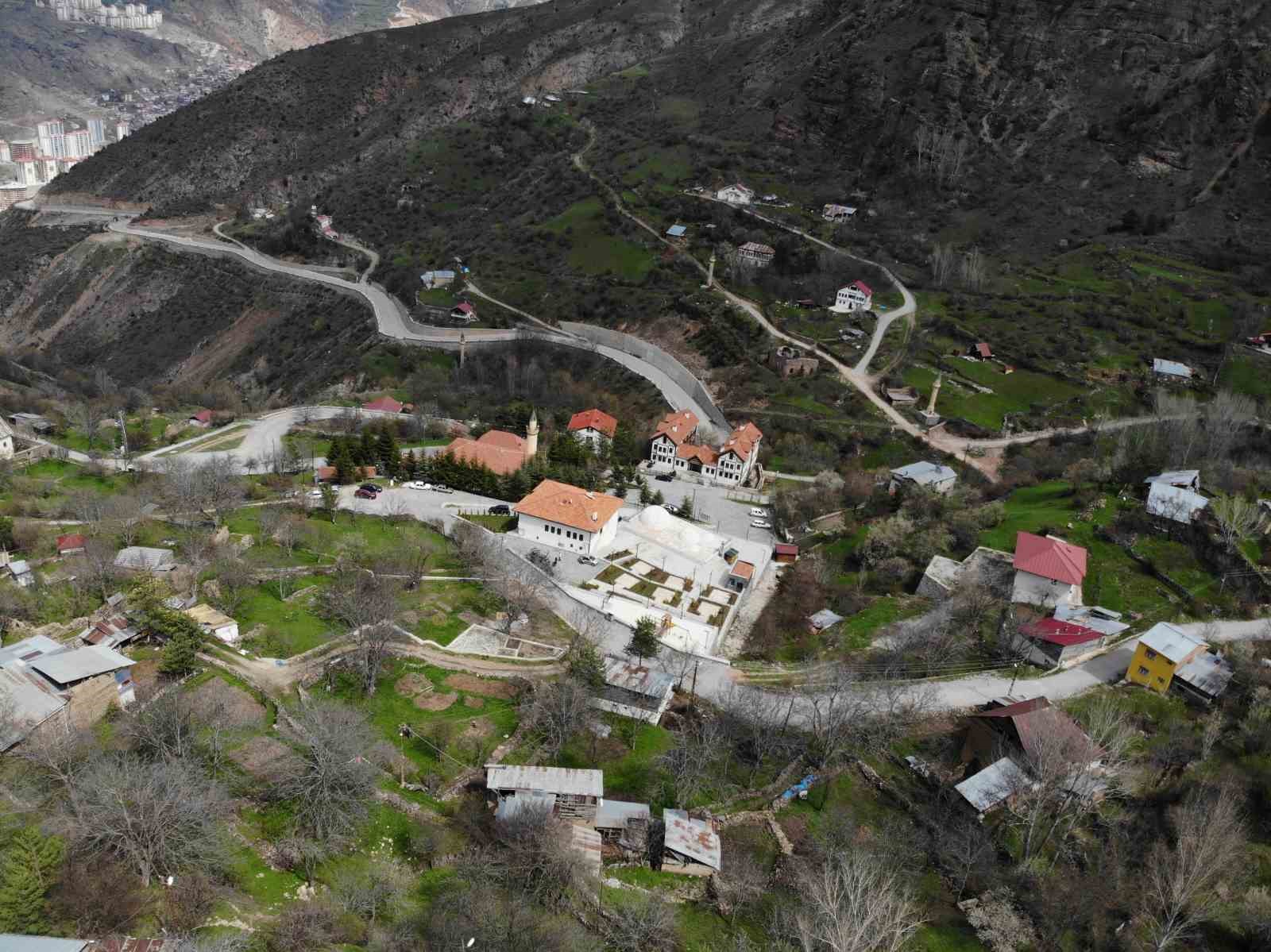 Tarihi Süleymaniye Mahallesi Gümüşhane’nin gastronomi zenginliğine ev sahipliği yapıyor