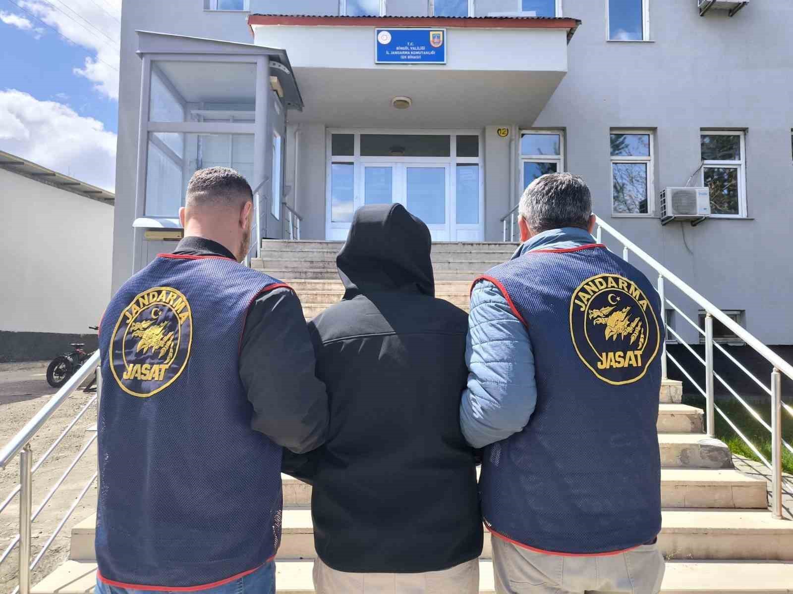Bingöl’de aranan 2 şüpheli yakalandı