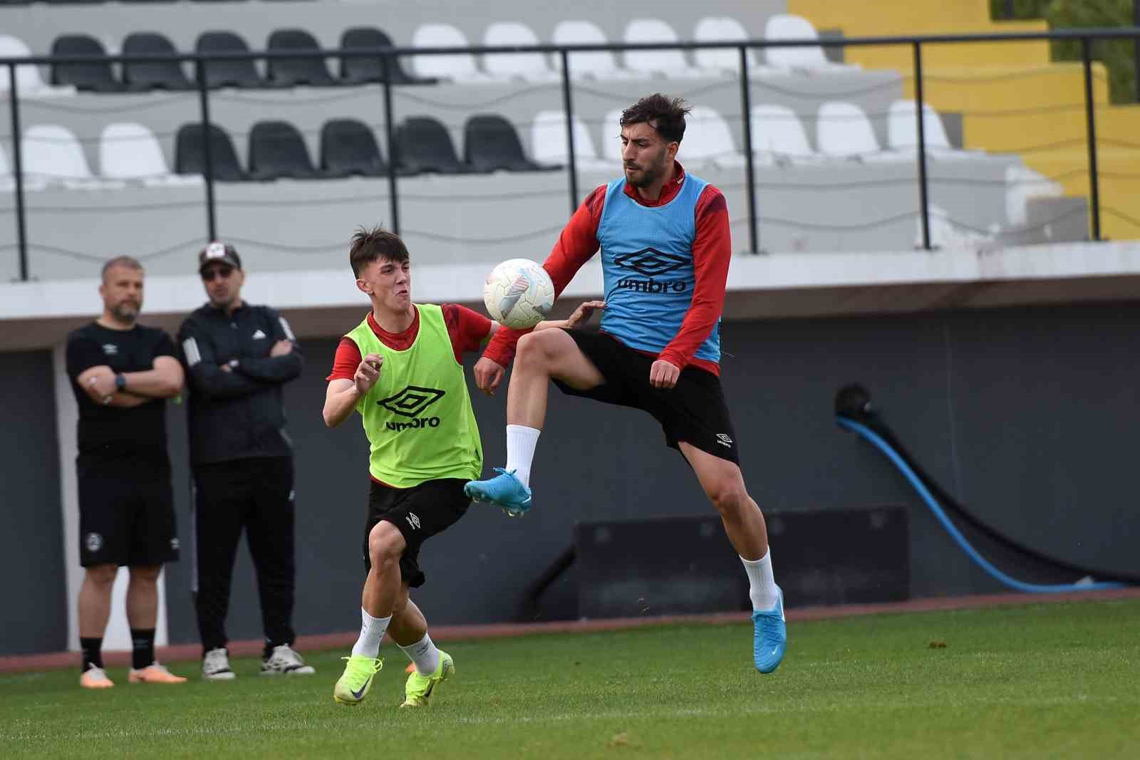 Manisa FK’nın kazanmaktan başka çaresi yok