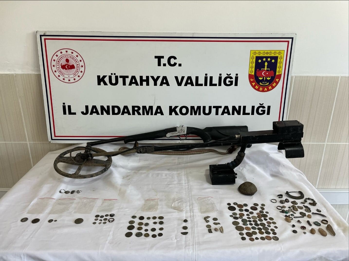 Kütahya’da tarihi eser operasyonu