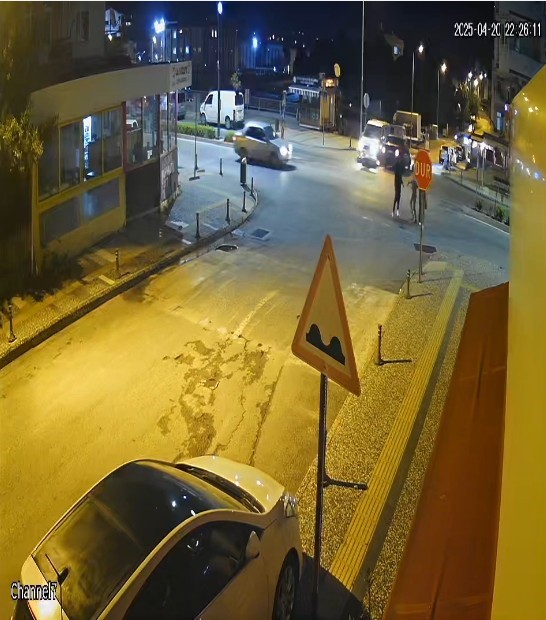 Manavgat’ta motosiklet kazası kamerada